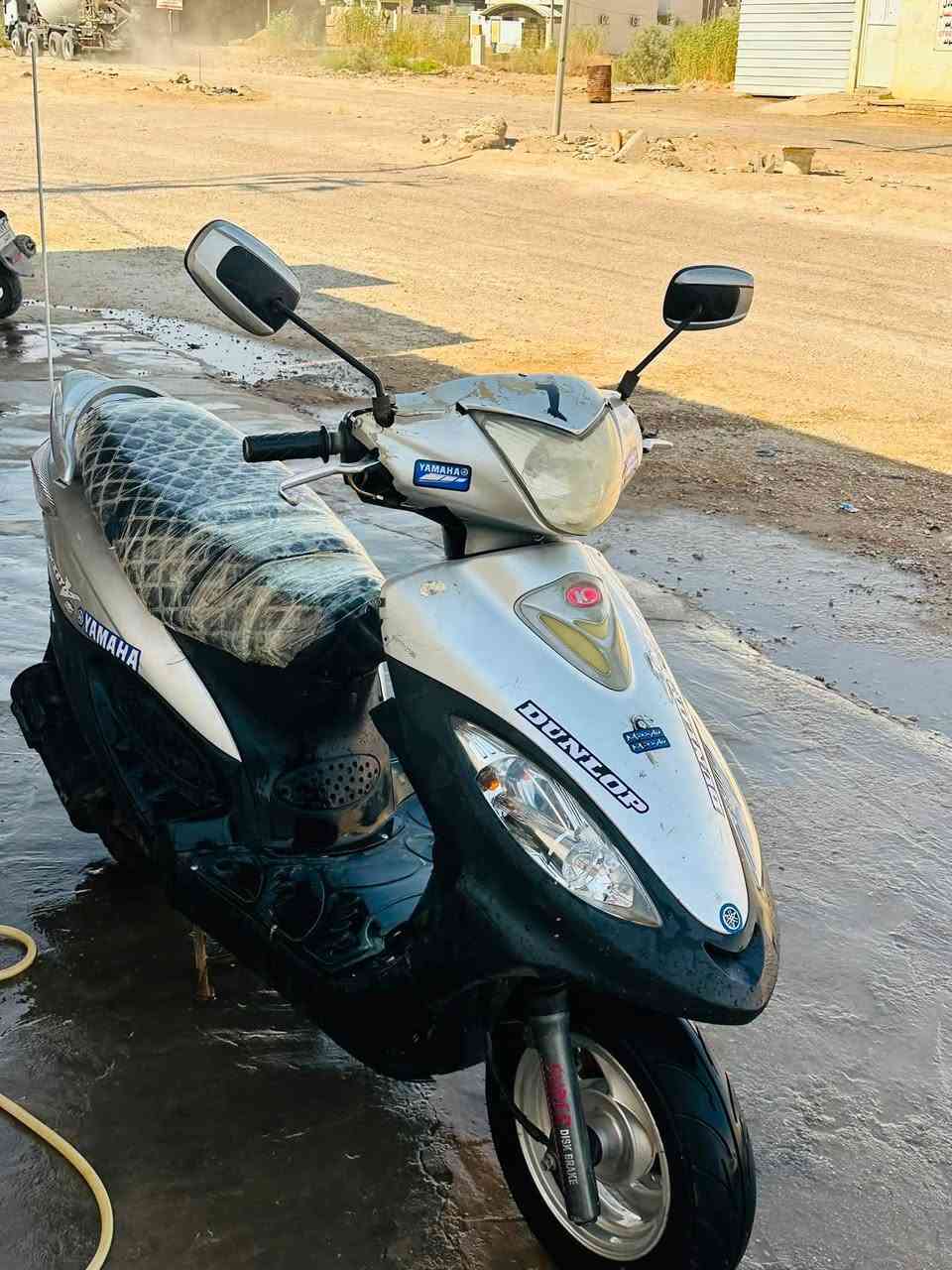 يالله ماطور. ياباني محرك 150نضيف شغال نكره صلف كهربائيه كلهن شغاله الكفرات نضافته 70ب100
مكان الرمادي 7كيلو  سعر 300 بي مجال بسيط 
***********
