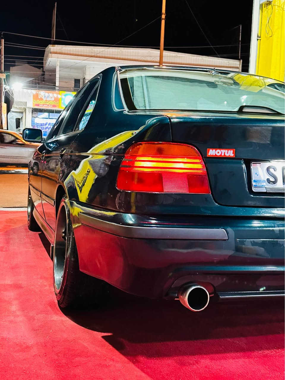 ‏523. BMW e39
مەنەفێست اصلی ابراهیم خلیل 
. موس و براوە و محور نیە 
بێ دەعم بی بۆیاخ سەقفو حیزام بەشەرت. 
گێرو مەکینە و تەبرید و کارە بای بەشەرت 
چوار تایەو ویلی. لۆک m5 
موصفات. فول فول. دەعامی پشت و پێش ئێم. 
سلایت. پەردە کارەبا. تبرید مرکەزی. 
گێچ ئەلقە. چوار جام کارە با و ئۆتۆ. یاوێنە کارەبا و دژەفول . جام فۆتۆ دژە خۆر. لایت کارەبا. لایت ئەلقە. 
تحدید سرعە. سوکان ڤۆلیۆم. شاشە ئایپاد 
هەمو گیانی لەسەر دەقی شەریکە یە. یەک دەنار مەسرەفی نیە. تازە کامل سیرفس کراوە. 

***********
*********** السليمانية, العراق
