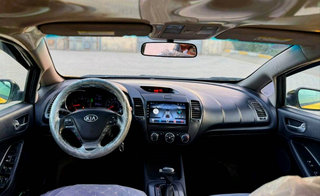 السلام عليكم
فورتي موديل 2016 رقم بغداد 
وارد أمريكي حادث داخل منشور اليبل واحد ماعدى حادثة محرك 1800 دوش المرغوب لا تبخير ولا تنقيص صدر امامي خلفي كله جديد سياره جاهزه من كلشي تخم تاير جديد رقم بغداد بسمي نكليزي 11 رقم جديد هزه جديد هئية غرامات مصفرات مكاني بغداد السعر 88 مناسب مناسب مجال لشراي بسيط يتصل ***********