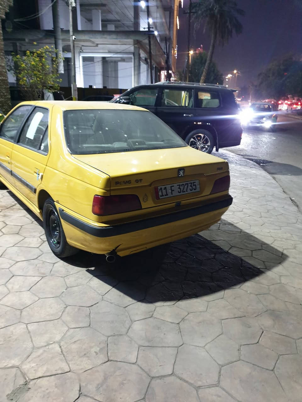 سلام عليكم بيجو بارس 2015 كير مكينه مكفولات تخم تاير كهربائيات كلهه شغاله سياره مثل ما موضه بل فديو بس لجاملغ لخلفي للبيع ٥٠ او مراوس حسب لقناعه مكاني بغداد ***********
