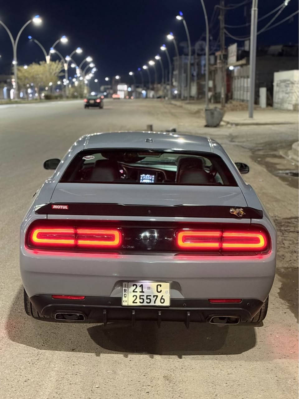 dodge challenger 2021
   6 بستون GT
1پارجي بوياخه بيّ ناوكَرتن و دواى كه بس دةفتةربةنزيني هةية 
ته نها يه ك ئيرباكى دشبول ته قيوه كيرو مكيني بشرت
به سمه و شه غال
كَير سوكان
شاشه كه وره
حديد سورعه
كوشن جلد
ماوهى روّيشتن 52 ميل
هه موو كَيانى لوكه
تايه و ويلى تازه لوّك
مهزه و به راد وسه نه وى تازه يه كيتابي خروجي هاية
سعر 195
***********
تةحويل بةشةرت
