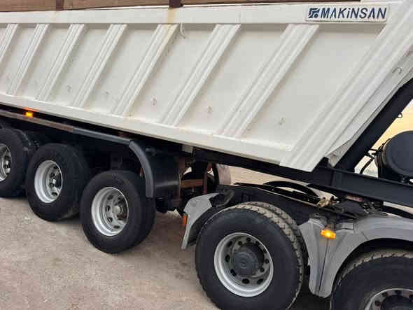 السلام عليكم للبيع عرابنه قلاب ماكنيسان 5محاور للستفسارأكثر اتصال على لرقم *********** لاحد يراسلني مكلف بل نشر بلا زحمه
