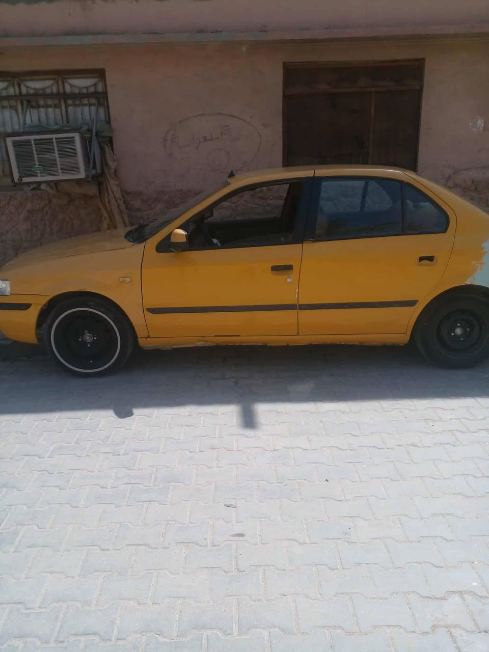 السلام عليكم سمند موديل 11للبيع مصفره هيه وغرامات رقم ذي قار مالكهه يمي بل سماوه مكينه بيهه تنقيص ودخن كير شرط كهربايت شرط مكاني سماوه ***********
