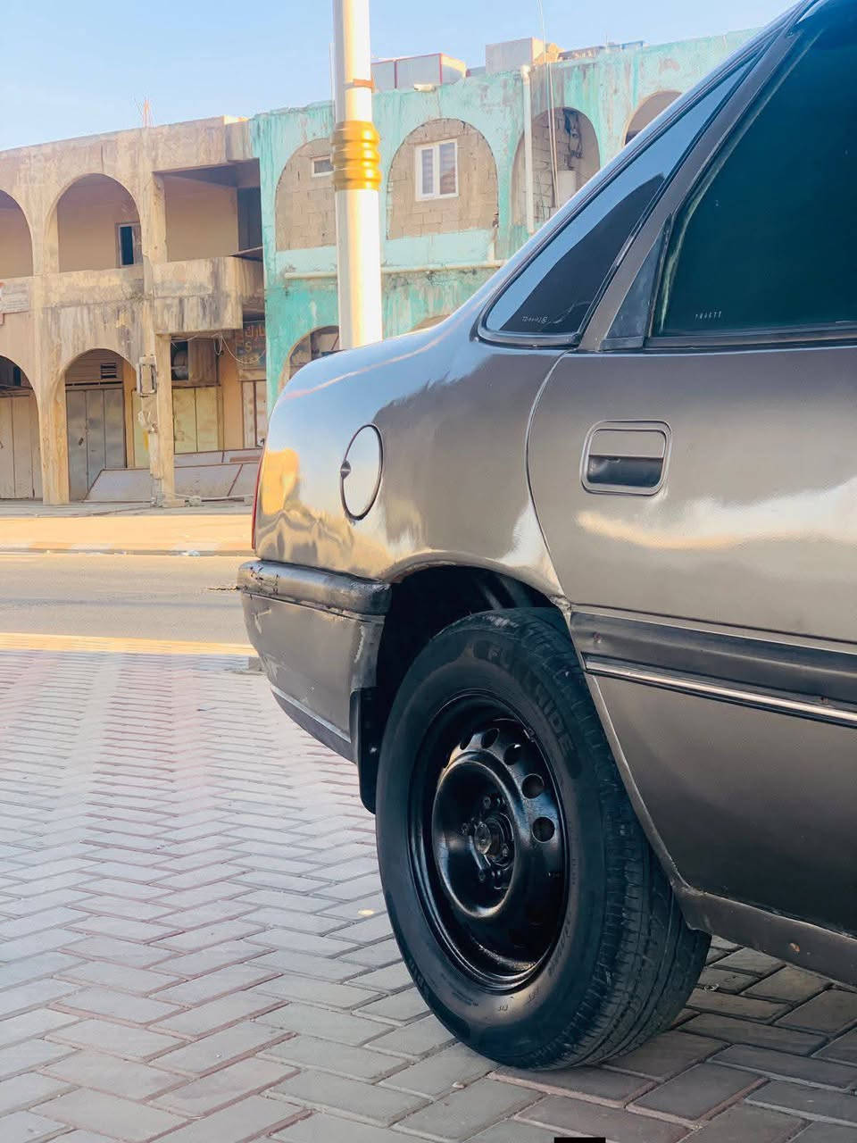 السلام عليكم للبيع اوبل فكترا محرك 16
نضافة مرتبه 

مكفول كير محرك 

مشط ستيرن جديد

دينكو جديد وايرات  وبلكات جدد

فلنجات جديده بريكها قوي 

خياساات مابيها من جوه بيها بس من يم البوب الامامية

فول اقتصادية 

مبدل صالنصة جديدة

صوندات جديده

صبغ عام جديد 

شغالة كهربائيات ما عدا الاشاير 

دوش مرتب كامل نضيف 

صدرها نص عمر 

سنوية 27 

تحويل شرط 

مكاني تكريت

سيارة شرط كامله مكمله 

بسعر 27وبيها مجال للشراي حك الجية

السيارة تتحول مباشر 

***********
