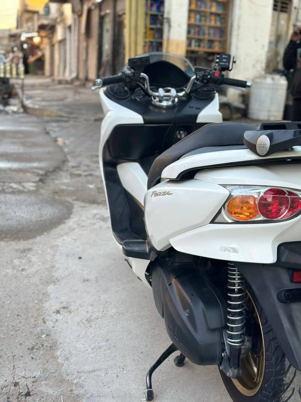 السلام وعليكم شباب دراجه فورزه 0.10 s7 الدراجه مكفوله كفاله عامه من كلشي ومكينه ضمان شركه ماشيه  31 الدراجه بمعنى الكلمه كارتون وكل نقص مابيه السعر خاص الرقم *********** العنوان بغداد الحريه بغداد, العراق
