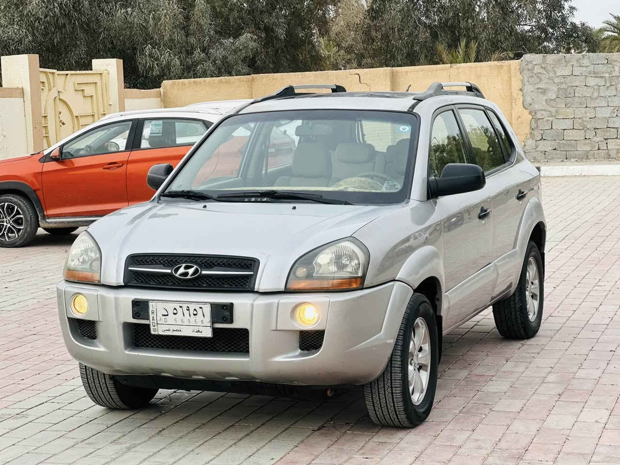 يا الله توسان موديل 2009 رقم بغداد تحويل مباشر مكفوله كفاله عامه من كلشي  فول موصفات مفتحه تبريد قطعتين محرك وكير مكفرلات تخم تاير ويل كب سياره حلوه ومال جناي مكانه كربلاء الحسنيه مكلف بنشر ***********
