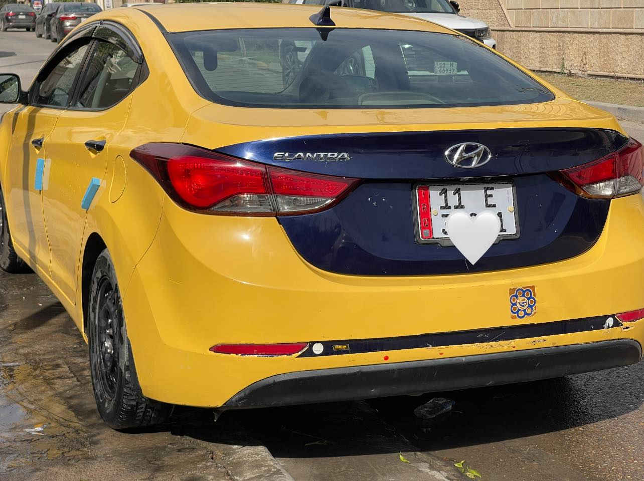 السلام عليكم 
النترا للبيع موديل 2014 
مسجله 2015
حادث امريكا لباب العكس السايق 
وبالعراق نطخ عندي لباب لخلف سايق 
سياره مكفوله لغود شواصي تكم 
سياره جاهزه مصفره هيئه وغرامات 
بأسمي تحويل مباشر 
متواجد فيس/واتس
 ***********
