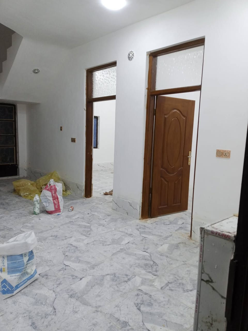 مشتمل للبيع 110م الموقع قرية نديم مقابل شركة نصر ***********
