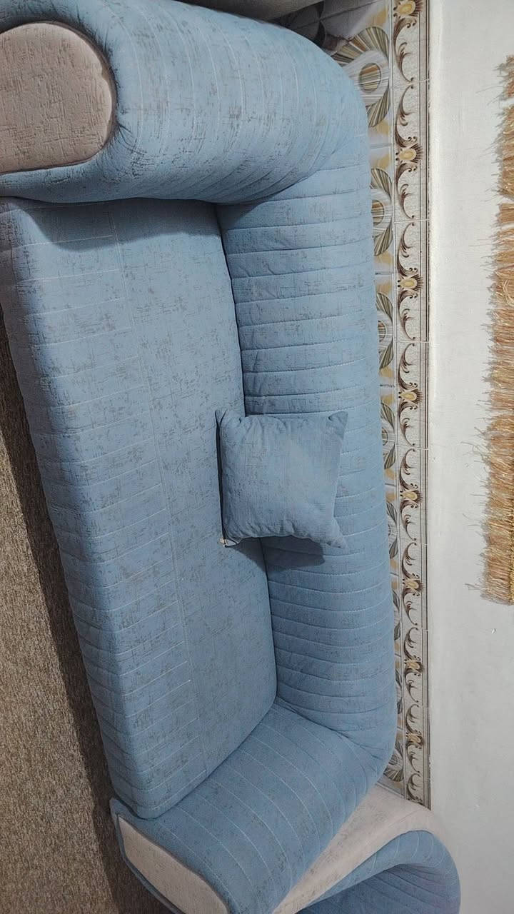 اسلام عليكم قنفات تركي شرط التصميم
نص تخم للبيع تركي ٣ قطع كلش حلو تركي بيه لونين السعر خاص للتواصل واتس اب *********** العنوان ناصريه مركز
