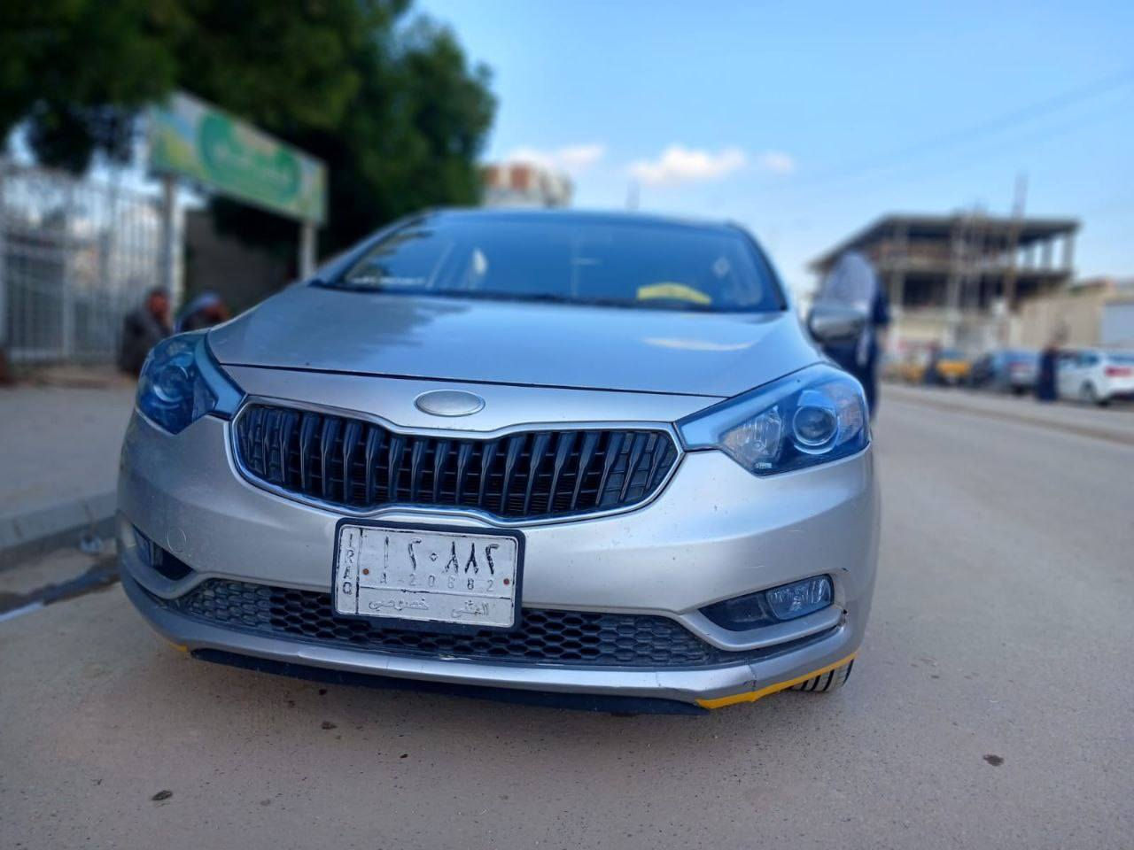 السلام عليكم
سيراتو 2015
عميه بدون مواصفات
تبديل قطعه وحده
صبغ عام 
غير متواجد بل الفيس
***********
