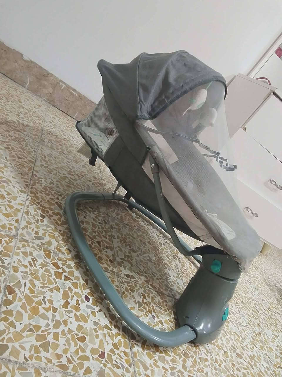 هزاز نظيف يشتغل عالكهرب وعالشحن السعر ٦٠ وبي مجال
موصل حي الوحدة


**إذا كنت صاحب هذا الإعلان وتريد حذفه لأي سبب، رجاءا أرسل رسالة إلى الدعم الفني**