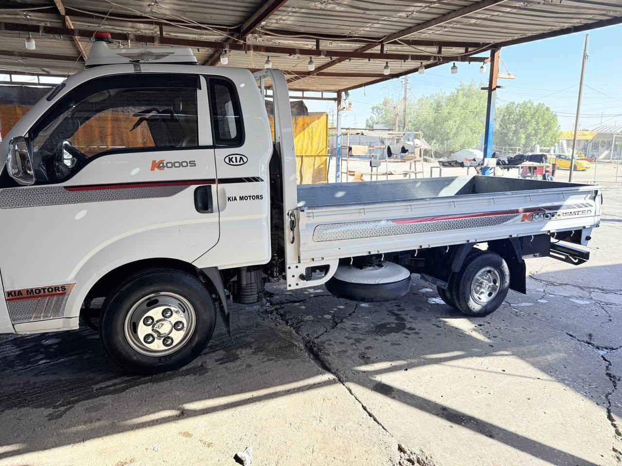 سلام عليكم كيه حمل موديل 21اكفل كير ومحرك وشاصي ومداور ثاني يوم تحووريه 14 بس بيع شخوط بلباب مكان كربلاء ***********    سعر 125قفل
