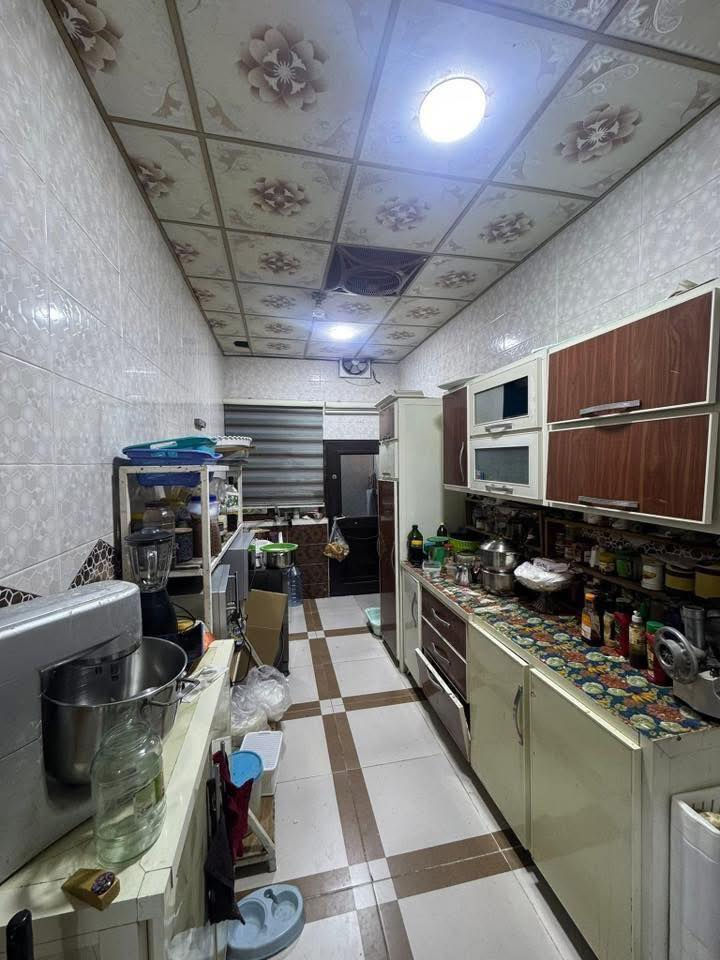 دار للبيع بناء نظيف جداً طابقين يطل على شارع عريض 20 متر 

المساحة :(126)مترمربع

الواجهة :(6.5) متر 

الموقع : طريق بغداد - حي المعلمين قريب من جامع عبد العزيز البياتي 📍

يتكون الطابق الاول من غرفتين نوم وهول ومطبخ وصحيات وكراج الطابق الثاني يتكون من غرفة نوم وهول وصحيات 

🟨  لـلاستفسـار  يمكنكم مراسلة الصـفحة 

ونـتشـرف بزيارتكم #عقارات_أمــلاك 

العنوان:  كـركـوك  شـارع القدس مجاور Box  cofe  مقـابل افران الحياة 📍

 للاستفسار اتصال أو واتساب:

📞  ***********

📞 ***********⁩⁩⁩⁩⁩⁩⁩⁩⁩⁩

لمشاهدة بقية العروض مع ذكر الأسعار، انضم إلى قناتنا على التليجرام عبر الرابط التالي
https://t.me/Amlak_real_estate96⁩⁩⁩⁩⁩⁩⁩⁩⁩⁩⁩⁩⁩⁩
