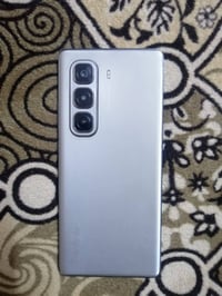 هوت 50 برو فطر الشاشه حلو من الاخير 110 مكان مدينه الصدر 07706844566