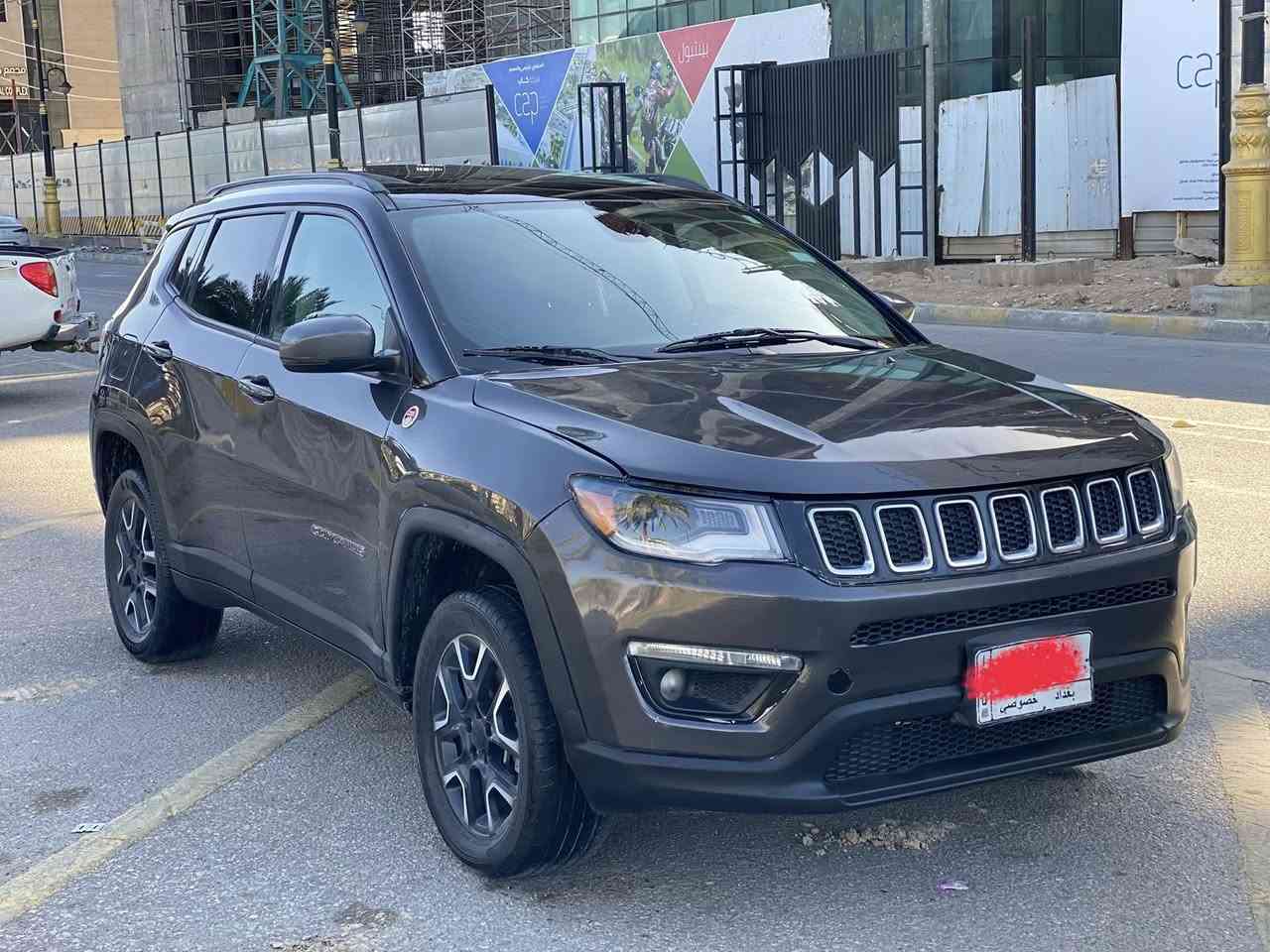 ‏جيب كومباس فئة تريل هوك موديل  2020  السياره تو كلر لونين السعر 123 قابل للتفاوض 
للأستفسار 0‭ 782 294 7433‬
‏حادثها بنيد وشويه من الجاملغ والباقي مكفوله  مواصفات بنورامه  بصمه تشغيل + بصمة ابواب 
تشغيل عن بعد  كشنات امامي ثنين كهربائي جلد اسود بالكامل 
‏تدفئه + تبريد بالكشنات
‏شاشه كبيره تاب + gps
‏شاشة دجيتال اليكتروني 
‏تبريد قطعتين امامي خلفي
‏هند بريك بصمه فور ويل 
‏ كشن السائق واللي بصفه كهرباء محرك 2400 محرك وكير مكفولات 
حساسات كامره خلفيه
‏اشاير بالمري 
‏ويل كب كروم رقم بغداد     
‏سياره جاهزه حداديه تخم تاير وباقي المواصفات المعروفه
 مكان السياره كربلاء


**إذا كنت صاحب هذا الإعلان وتريد حذفه لأي سبب، رجاءا أرسل رسالة إلى الدعم الفني**