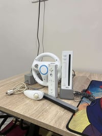 جهاز Wii • مهكر • كامل