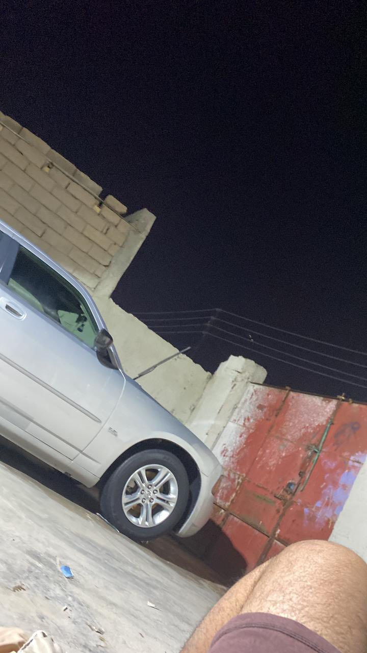 جارجر
جارجر للبيع 2010 وارد كندي كفاله
محرك وكير وتبريد وحداده سنويه لل2031
العنوان البصره ***********

