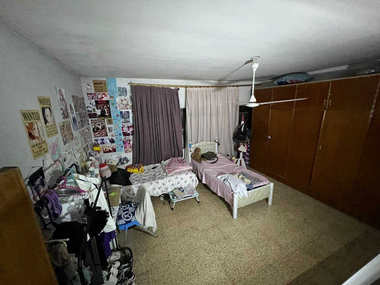 دار للبيع
المساحه 200م

الوجه 10 نزال 20

يحتوي على صالة ومطبخ وخدمات 

وغرفتين نوم 🛌 

العنوان شهداء البياع قرب جامع معاذ ابن جبل 

الاستفسار ***********
