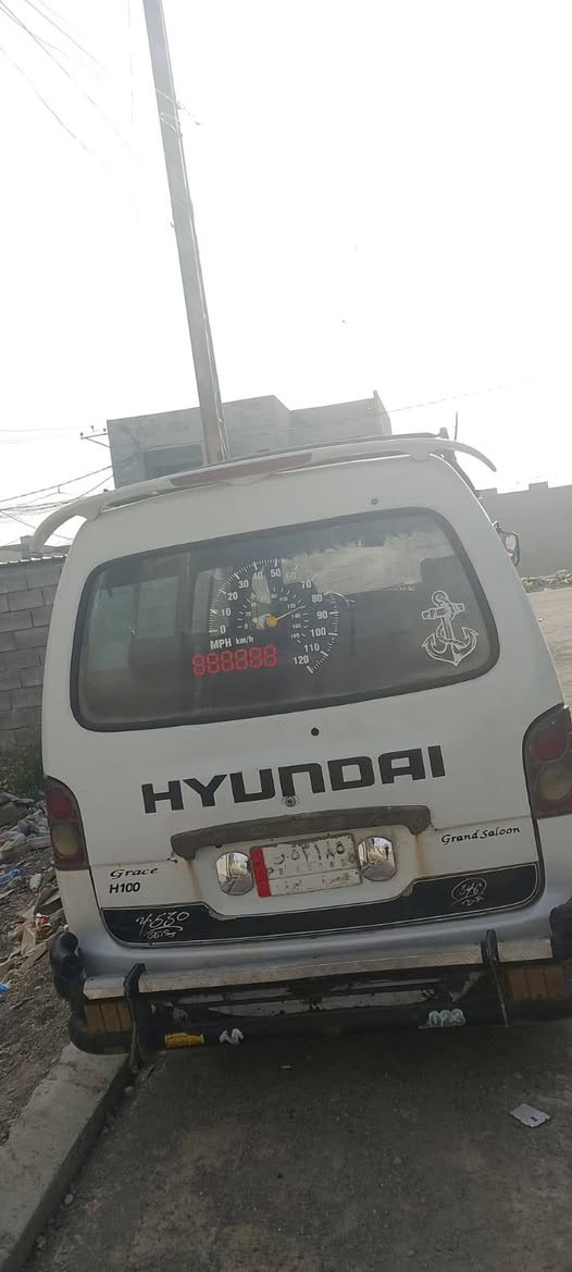 كيا هونده للبيع موديل 95 سنويه صارله شهر ساقطه سنويه لل25 تريد وكتله اتريد تحويل محرك كير نضيفات هيئه 50 الف والغرمات 100 الف والسعر 38   ***********
