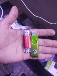 حجم 124 • حجم 32 • اكسسوارات إلكترونيات