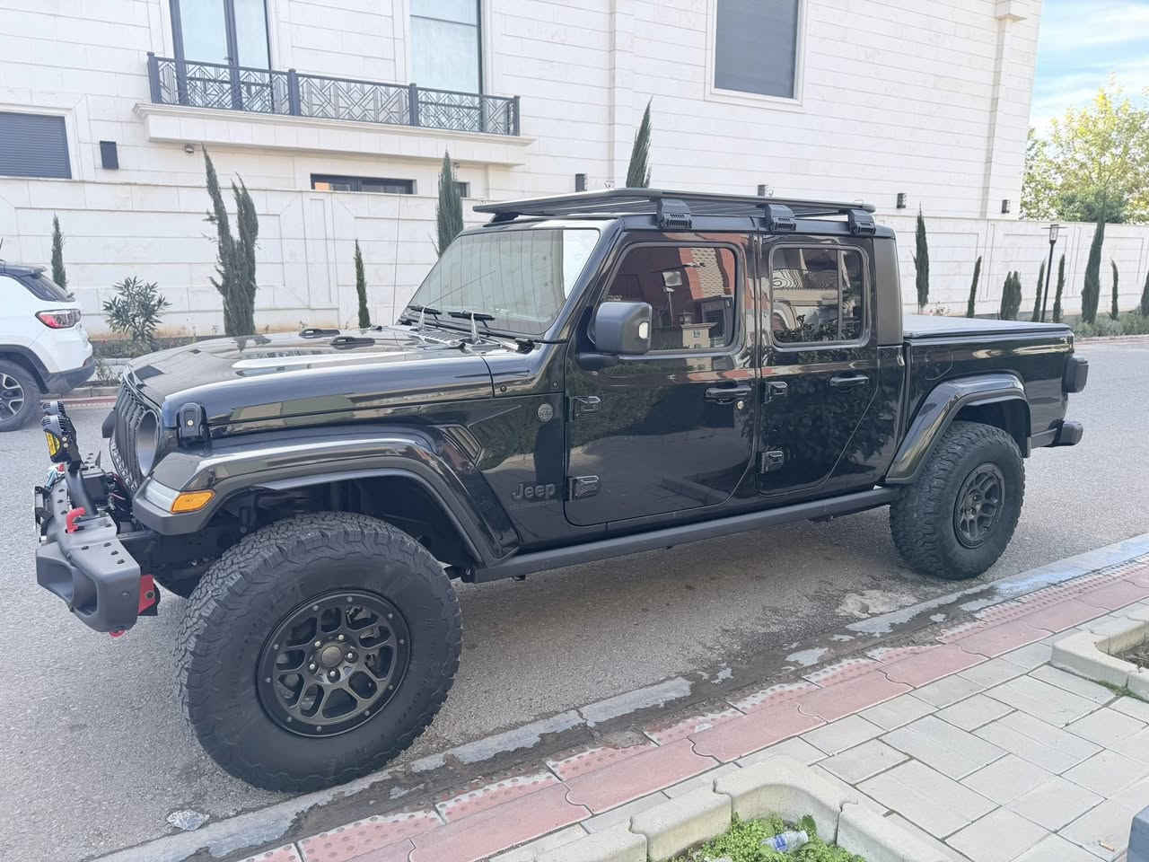 جيب كلاياتور موسفات سبورت
مكفول من صبغ و تعديل

موديل ٢٠٢٢ ماشية ٤٠ الف ميل

مصرف عليها كام جماليه 

دعامية ل دعامية بشرط

جيب گلادياتو ٢٠٢٢ سبورت كامل جوانكارى 

٤٠ هزار مايل روشتيه

بى سبوخ بى تعديل

 ***********

سعر ٢٩٨ ورقة و مجال
