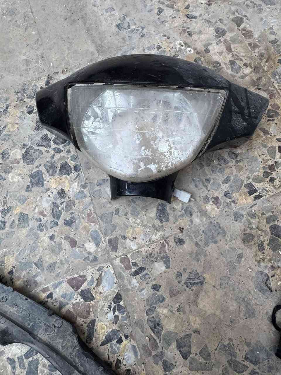 السلام عليكم دراجه ماكس عدله كفراته موجوده كامله بوشه 55 نقصها شوته وباتري الدراجه شغاله من اول هندر السعر 270 وبيها مجال عنواني بغداد البياع ***********
