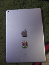 ايباد ٩ • قفل • بطارية ٨٦