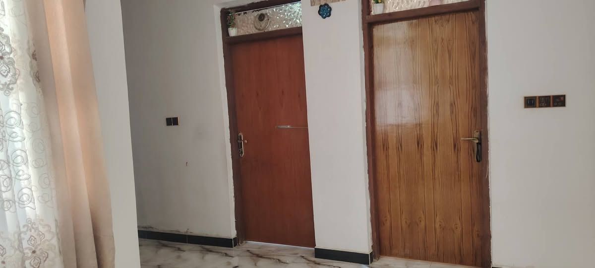 *بيت طابو للبيع
*يتكون البيت من طابقين 

*المكان ناحية الفضليه شارع المحطه 

*المساحه 312 م البيت ركن 

*يتكون الطابق الاول من غرفتين 4×5 م و صاله 9×4م و ديوانيه 10×4 م و هول 5×6 م  و استقبال و ترك و منور 

*و يتكون الطابق الثاني من غرفتين و بنفس المساحه و صاله و مطبخ و صحيات و ساحه 9×4م الاستفسار الاتصال على ***********
