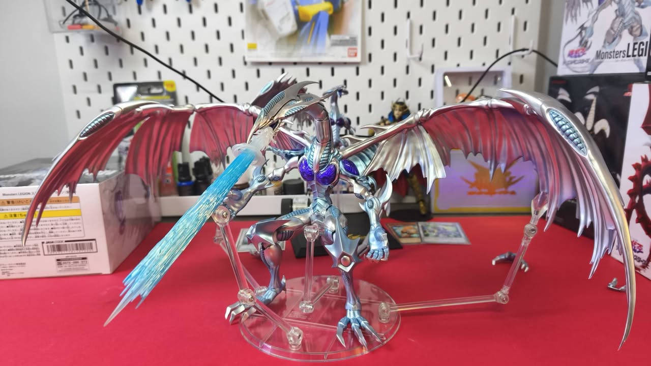 المعرف لا يعرف 😁 stardust dragon
طبعاً بانداي ابدعت بهل action figure مفصلي من كل نواحي تفاصيل تخبل ومتانه للقطعه امانه 
القطعه محجوزه لأحد الاصدقاء
 واذا تحب تصير صديقنه همين 😁 وتحجز نفسها أو غيرها من قطع اصليه النادره تكدر تتواصل وبأنه ع صفحته انستغرام @nerdstoreiq
او تتواصل ويانه ع الواتساب ***********
