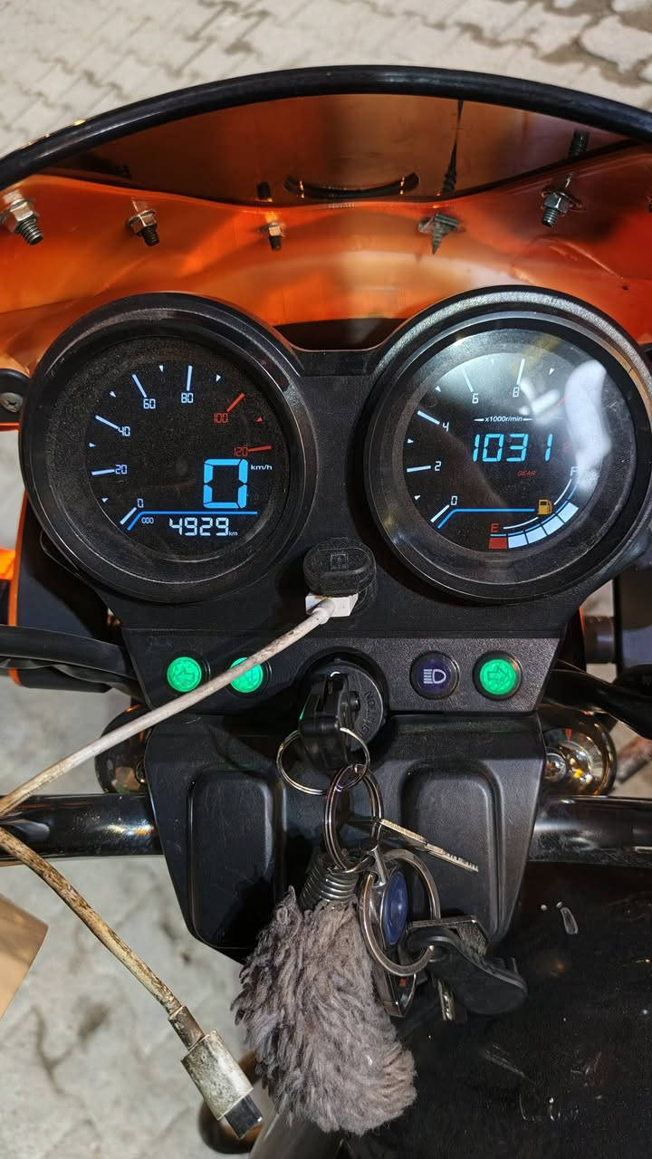 ‏سلام عليكم دراجه دايون ارقام انكليزي  للبيع موديل 2025 دراجه دراجه  ويل 18
‏محرك 200
‏سعر2500وبيها مجال
‏ صار شهرين من طلعه 
‏موجود تصال وتساب ***********
‏
