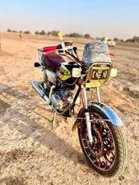 سيفان 25للبيع محرك 200 كلج دهن مكفول كفالة عامة كله شغال مكاني ناحية ا...