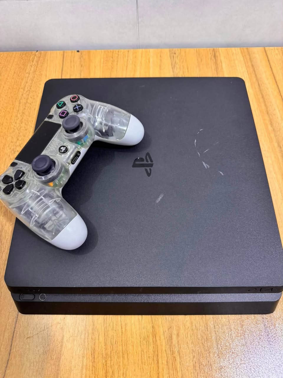 Ps4
بلي ستيشن ٤ معدل نظام ١٢.٥٢ القرص 
هارد ٥٠٠ كيكا 
الملحقات جوستك
كيبل بور + كيبل HD 
كيبل شحن + كارتونة الجهاز لوك ستيكر نظافة ١٠٠٪؜ شوفة عينك السعر ٣٣٠ وبي مجال للاستفسار خاص 
او ***********
