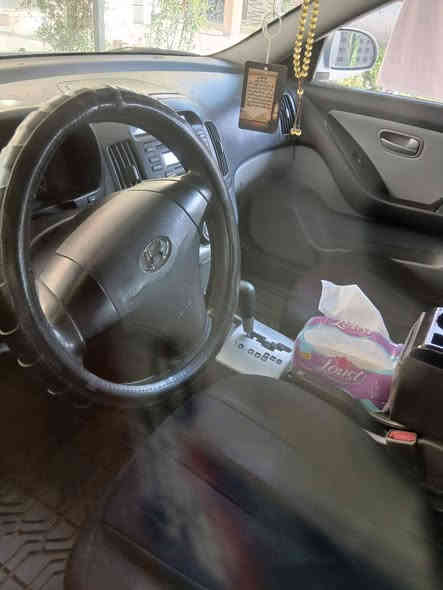 السلام عليكم افانتي موديل 2008  بدون ضرر ولا تبديل بيها صبغ على كد شبر بل بنيد فقط كير محرك كفاله حدادية امامي خلفي تخم ناير جديد باتري جديد سنويه بسمي
السعر 104 وبيها مجال مكاني بغداد 
للاتصال ***********
#ــ مكلف بل نشر لحد يراسلني
