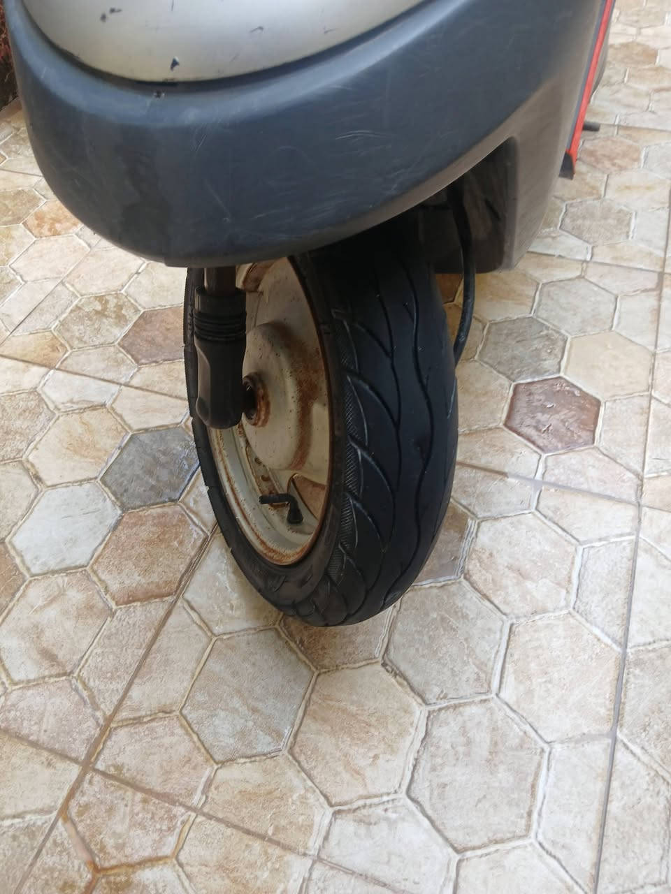 سلام عليكم دراجه بطه مديل 2003 (كفاله عامه مكينه و شاصي وكفرات ) كله بلادي مكينه خرسه ما تسمع صوته شلعه و معدل كهربايات كله شغاله نكره سلف اي وقت عداد سرعه بانزين شغالات قفل جنطه قفل اكسن قفل استيرن تايرات جدد زوج اي نقص ما بيه سعر 325 مكاني كربلاء مدينه العاب نوارس رقمي *********** ملاحظه ابيع الدراجه على فحص
