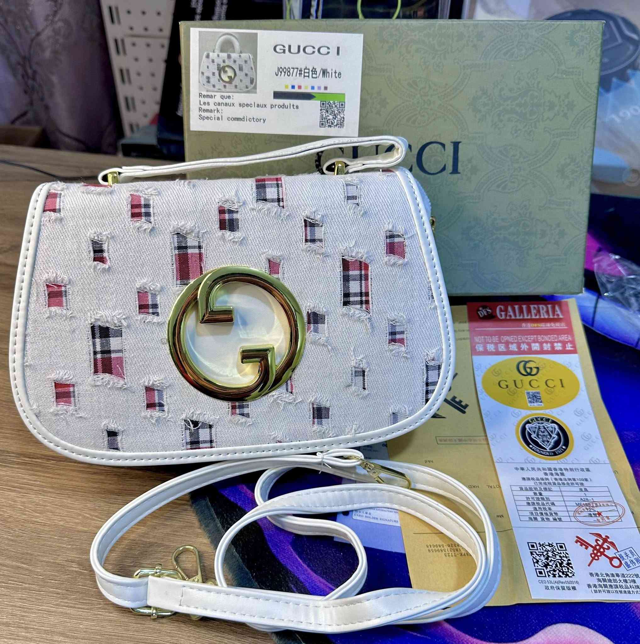 متوفرات للبيع جنط ماركه


**إذا كنت صاحب هذا الإعلان وتريد حذفه لأي سبب، رجاءا أرسل رسالة إلى الدعم الفني**