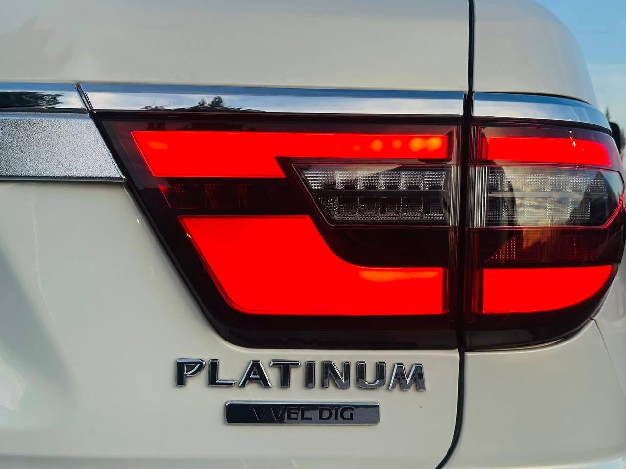 Nissan patroll 2010 platinum
...﷽ ... 

‎ 
‎نيسان باترول 2010  فئة پلاتينيوم                                  
‎سيارة محدث         2024بس قطع محدث مصبخ باقيات كفالة
‎سیارة خليجي شةركة سردار.  
‎🔹محرك 8صلندر(5.600) محرك  

‎ماشية 166000 الف حقيقي وارد خليجي المحرك  
‎فول مواصفات
‎🔹مكفولة كفالة عامة بدون صبغ بدون بارد
‎فول فول مواصفات🔹
‎دواخل بيجي ،سلايد ، ،زنون بلادي
‎كشنات كهرباء. 5كاميراة .كشنات تخزين , 
‎,ثلاجة ,صندوق شفط , ,تحكمات ستيرن ,ستيرن كهربائ.DVD

‎سیارە ماشااللە حیل حیل حلوە و 🔹
‎كلـش كلش نظيف وحلوة وكل جسمها بشرط
‎4 إطارات جديدة تحتها

‎محرك كير بشرط مامفتوح 🔹
‎سيارة حيل نظيفة كلشي عل بلاد لوك
‎سنوية زنكة كلشي جديد   

‎باسمي السنوية بشرط تحويل وغرامـة
‎سيارة مابيـها دينار مصرف كامل من كل نواحي
‎🔸مكان /النجف الاشرف 
‎🔸موبايل / اثير *********** 
مبايل اسيا ***********
