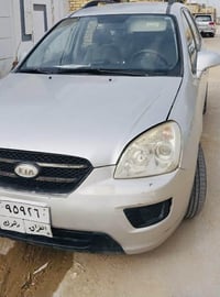 كيا كارنز للبيع موديل 2010 رقم صاحب السيارة 07810567144 واتساب  مكلف ب...