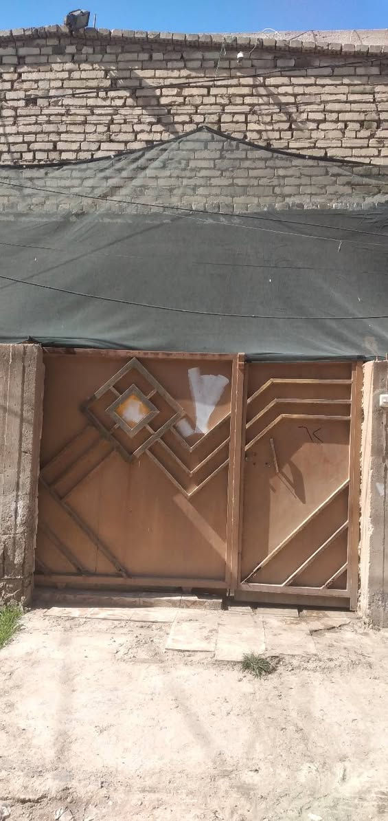 بيت للبيع حي المصطفى شارع ميثم التمار مساحة١٢٥ م طابقين ٣غرف نوم بناء طابوق صب كونكريت فرع ٦م طابو زراعي عنوان المسيب  سعر ٥٨ /*********** الفلوجة, الأنبار
