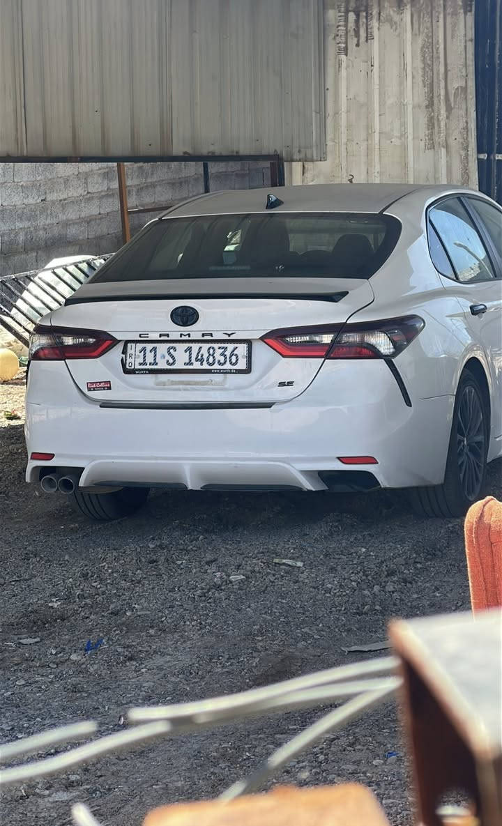 للبيع كامري موديل 22 هايبرد بنزين فول عدا فتحه حادث موضع صبغ 3 قطع فقط بدون داخل سعر جدا مناسب بدون مراوس 175 ورقه ***********
