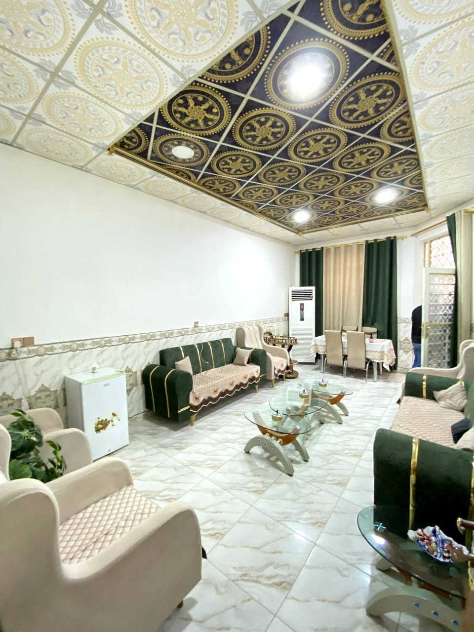 🏡 دار للبيع
📍 دوانم المعمل – قرب جامع مكية
📐 المساحة: 150 م²
🏠 طابق واحد – غرفتان
💰  (  72 )  مليون دينار
📞 للاستفسار: ***********
