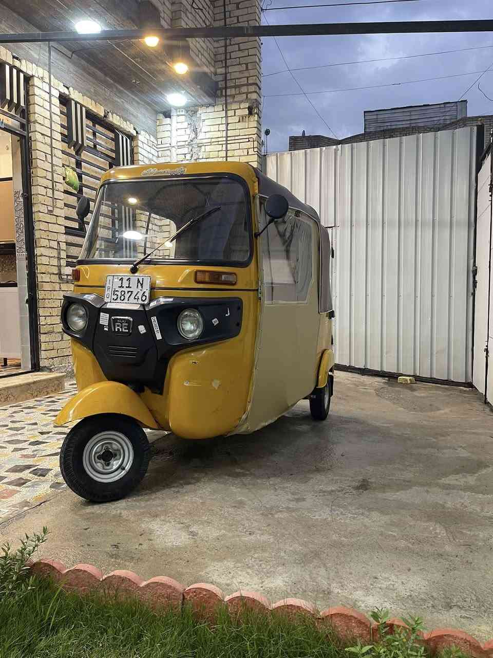 السلام عليكم  تك تك للبيع موديل 20 شهر 11 تك تك نضيفه خير من الله بيه طخات  مرقمه بغداد تحويل ثاني يوم السعر 6،650 وبيه مجال المكان الشعب الجمعيات للاتصال ***********
