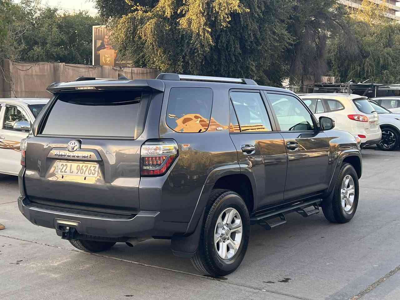 السلام عليكم عندي فو رنر موديل2023 دخول جديد ترقيم جديد بأسمي اربيل تحويل مباشر بأسم المشتري حادث خفيف جدآ مكانين تعديل بارد فقط هلال الجاملغ الامامي اليسار ورصعه يم قبق البانزين فقط يعني السياره بدون صبغ بجم كبس مكفوله من الايرباكات المواصفات👇🏻
🚦شاشه كبيره
🚦كامره خلفيه
🚦رادارات جانبي
🚦رادار امامي
🚦قياده ذاتيه
🚦تحديد مسار
🚦5راكب
🚦مكينه 6سلندر4000
🚦فول تحكم ستيرن
🚦لايتات زنون اصلي متحرك مع الستيرن
🚦تبريد مركزي قطعتين
🚦كشن كهرباء
🚦تو ويل
🚦صور الحادث مرفقه مع الاعلان
🚦مكان السياره بغداد الكرخ
🚦السعر 315وبي مجال الشراي يتصل ويجي ويدلل
🚦*********** واتساب
🚦***********
