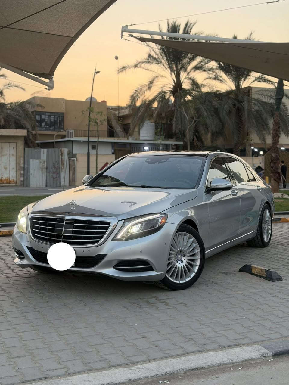 سلام عليكم   #للبيع_فقط
مرسيدس اس كلاس 

مديل 2016 اصل 

محرك v8.  550

#ادوات_ادوات_دخول_جديد

 ( فول مواصفات )
سقف بنراما 
دواخل جلد 

كامرات وقياده ذاتيه 

بصمة تشغيل 

فول تحكم 

تتدفئة وتبريد كشنات 

تبريد ثلج ❄️

سيارة حيل جديدة وجاهزة من كلشي 

#المكان_بصرة 

#السعر_اتصل_وتدلل

***********
