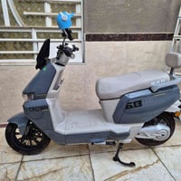 دراجة شحن للبيع قوة المحرك 2000W 6بطاريات 100كيلو متر  نظام البك ودبل ...