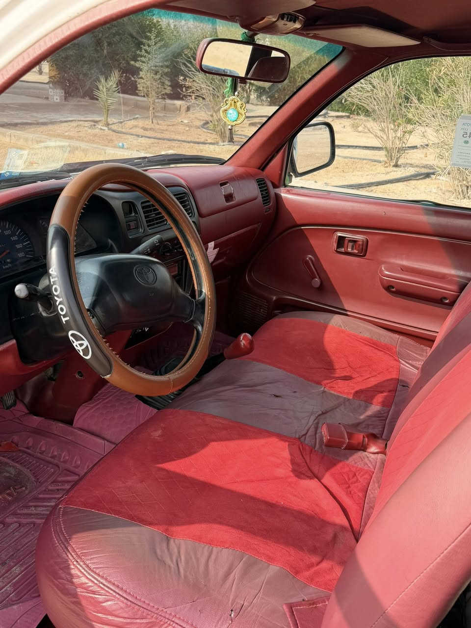 تويوتا 2001 رقم بغداد دولي تحويل سياره جديده بمعنى الكلمة مكفوله من الضربه والتبديل محرك بلاد كير حداده عامه تخم تاير السعر 125 وبيها مجال العنوان البصرة الزبير 
***********
