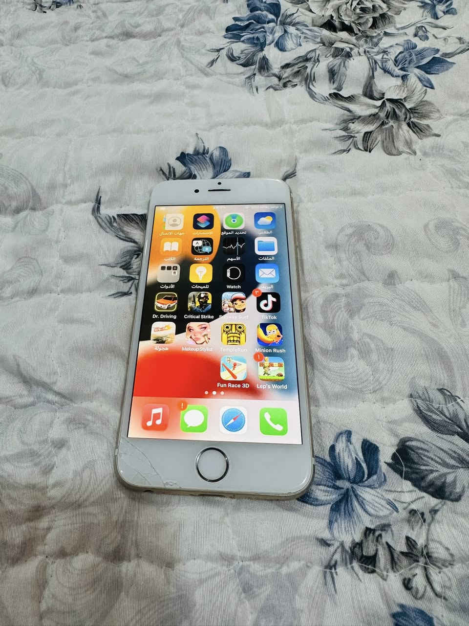 ايفون 6 s
بطارية 100 مبدلة اصلية وشحن قطارة مبدل فقط بطارية 
تصوير فول
ذاكرة 64 
بي فقط فطر بالكلاس تحط لزگه مايبين
بصمة شغالة
عنوان موصل ايسر 
ادفع سعر عجبني ابيعك
للتواصل خاص او اتصال ***********
