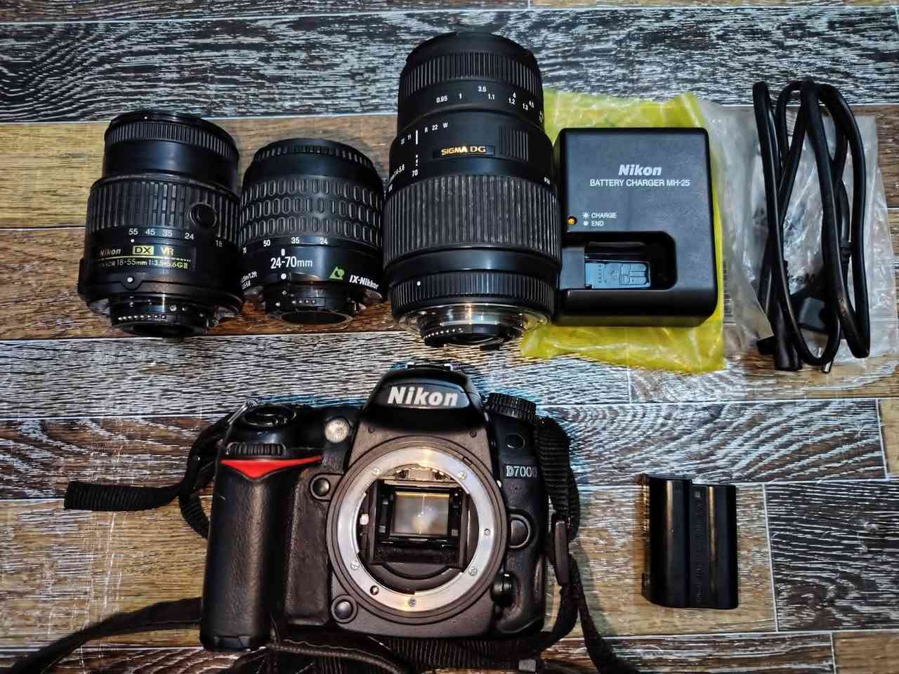 السلام عليكم كاميرا للبيع
نيكون D7000
وياها 3 عدسات
70-300
18-55
نيكور 24-70 بيها غواش

بطارية
شاحنة
الكاميرا نظيفة مابيها نقص سعرها 500 وبيها مجال مكاني ناصريه ماعندي توصيل


**إذا كنت صاحب هذا الإعلان وتريد حذفه لأي سبب، رجاءا أرسل رسالة إلى الدعم الفني**