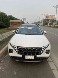 توسان خليجي 2023 ماشيه 61 الف كيلو فول موصفات  بونراما  حساس امامي خلف...