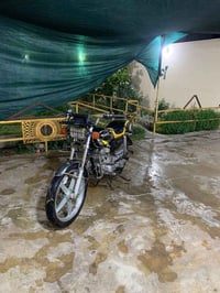 للبيع سيفان موديل 19 خمسه نمره شقال كامل كهربائيات السعر 300 وبيه مجال...