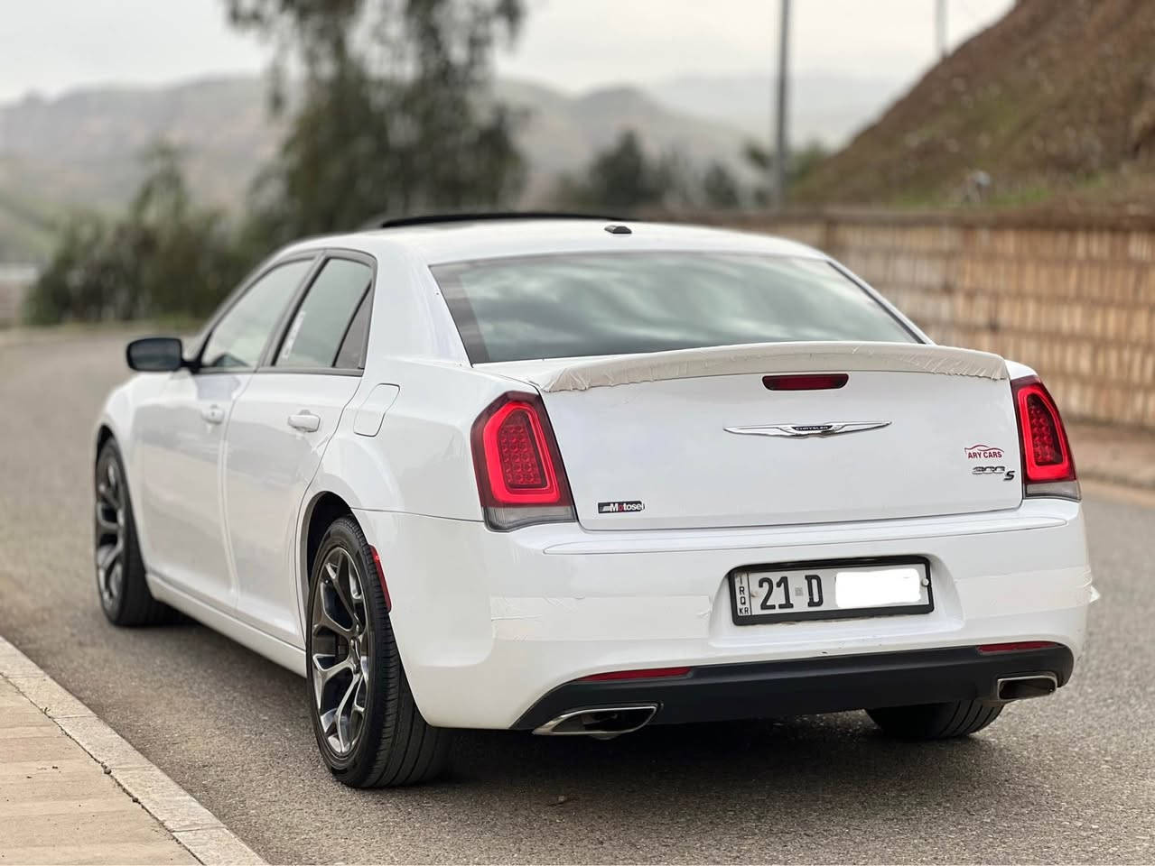 ماشاالله تبارك الله ❤️
للبيع فقط .
كرايسلر 300S گيج 260
ماشية 100 الف حقيقي
موديل 2016 فول فول عدا رادار 
گير محرك كفالة من فتح
بنورامة . دمام خلفي . شفتات ستيرن
دعامية دبل لحية . شاشة جبير . بصمة تشغيل
رقم شمالي دولي سنوية هزة كلة جديد 
تخم تاير جديدويالة اصلي
سيارة بل واقع احلا من صور بالف قاط 
سيارة مكفولة من صبغ فتح تبديل شرط الفحص 
مكان سيارة كركوك 
سعر 248 ورقة
 
***********📞
***********📞
***********📞
كورك بيها واتساب أربيل, العراق
